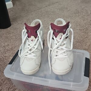 Jordan 6 Retro Mens White and Maroon Sneakers